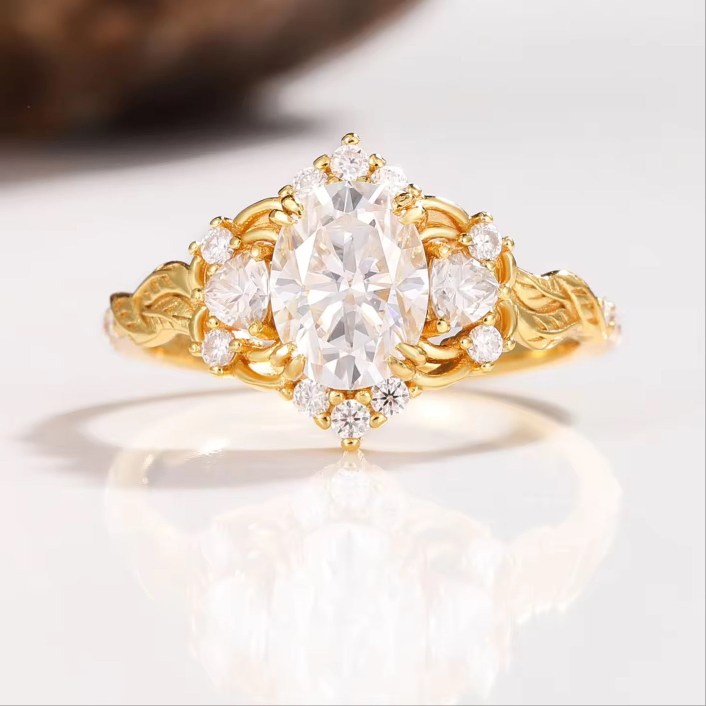 Lilly Moissanite Ring Gold