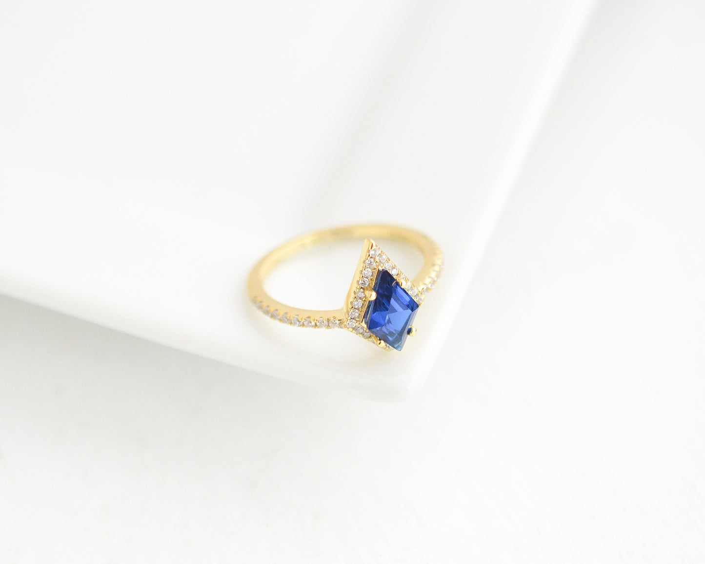 Emi Sapphire Kite Ring