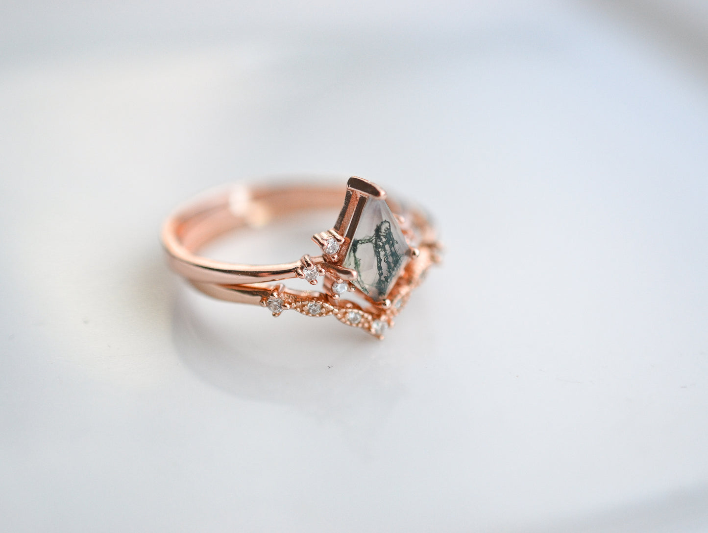Qai Moss Agate Quartz Ring Set Rose Gold