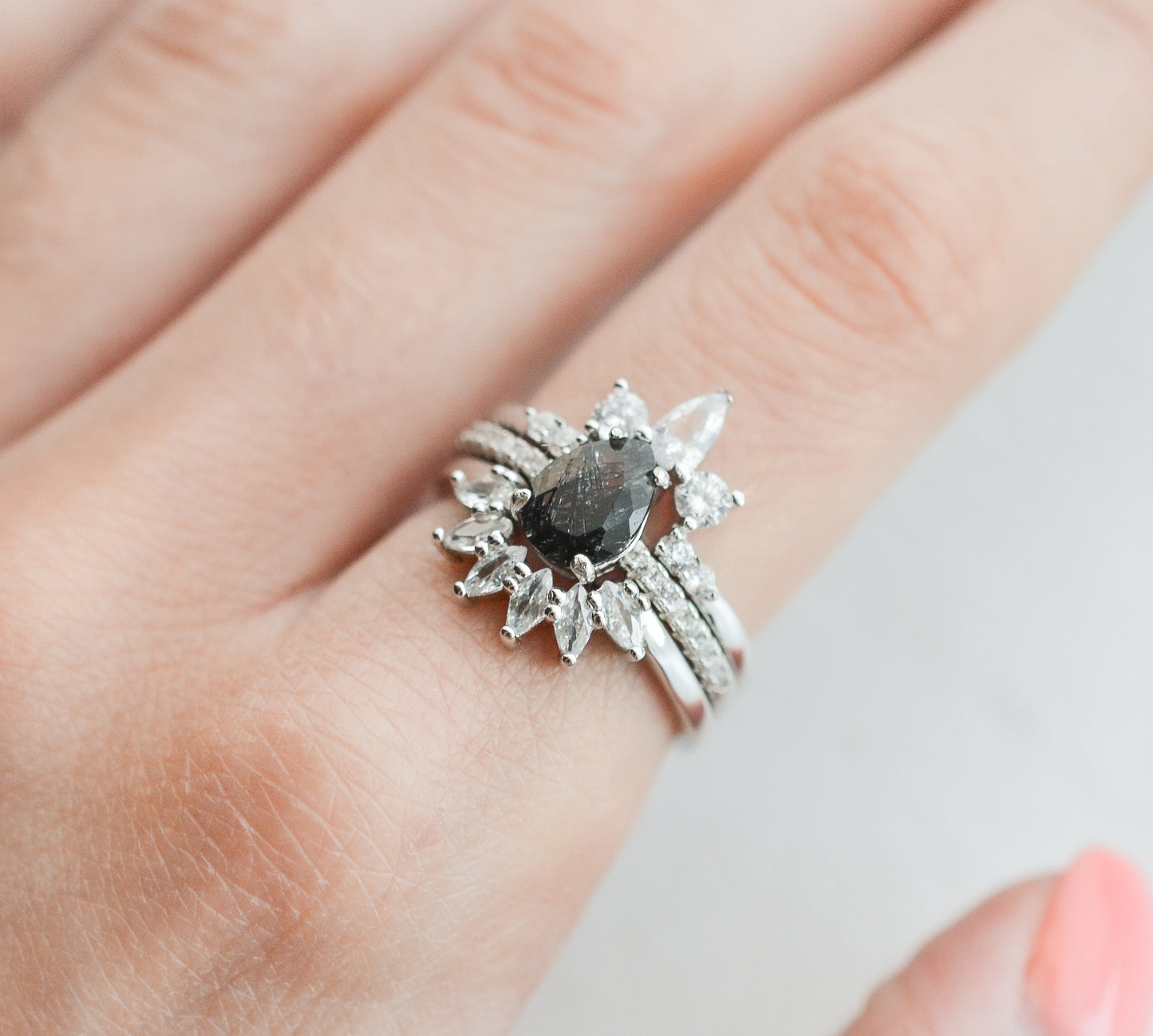 Kane Black Rutilated Quartz Ring Set Gold