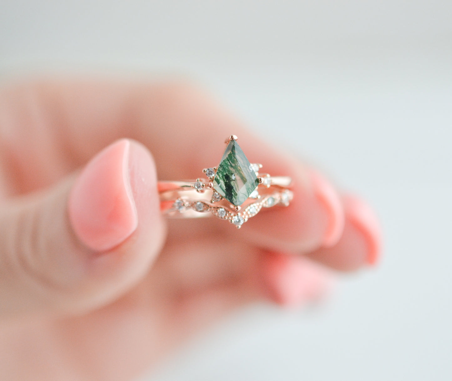 Qai Moss Agate Quartz Ring Set Rose Gold