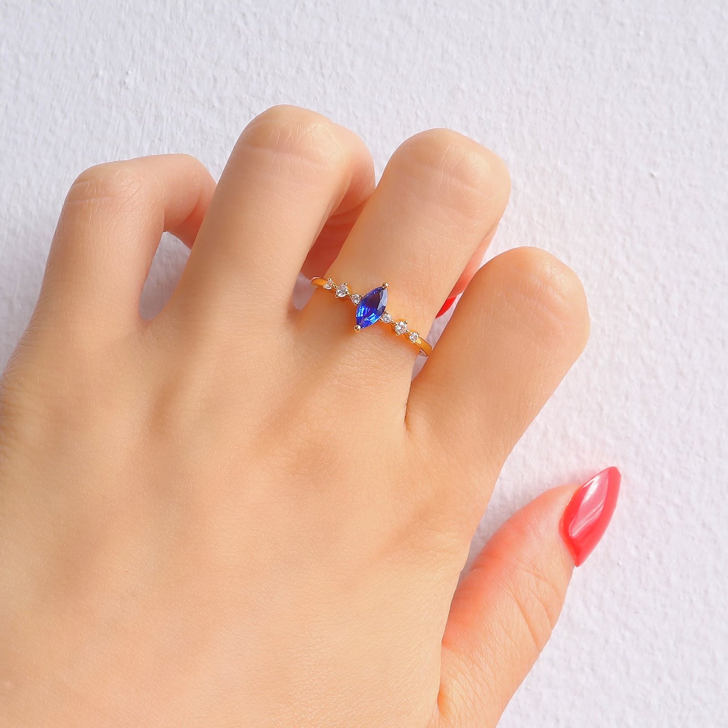 Ava Amethyst Ring Gold