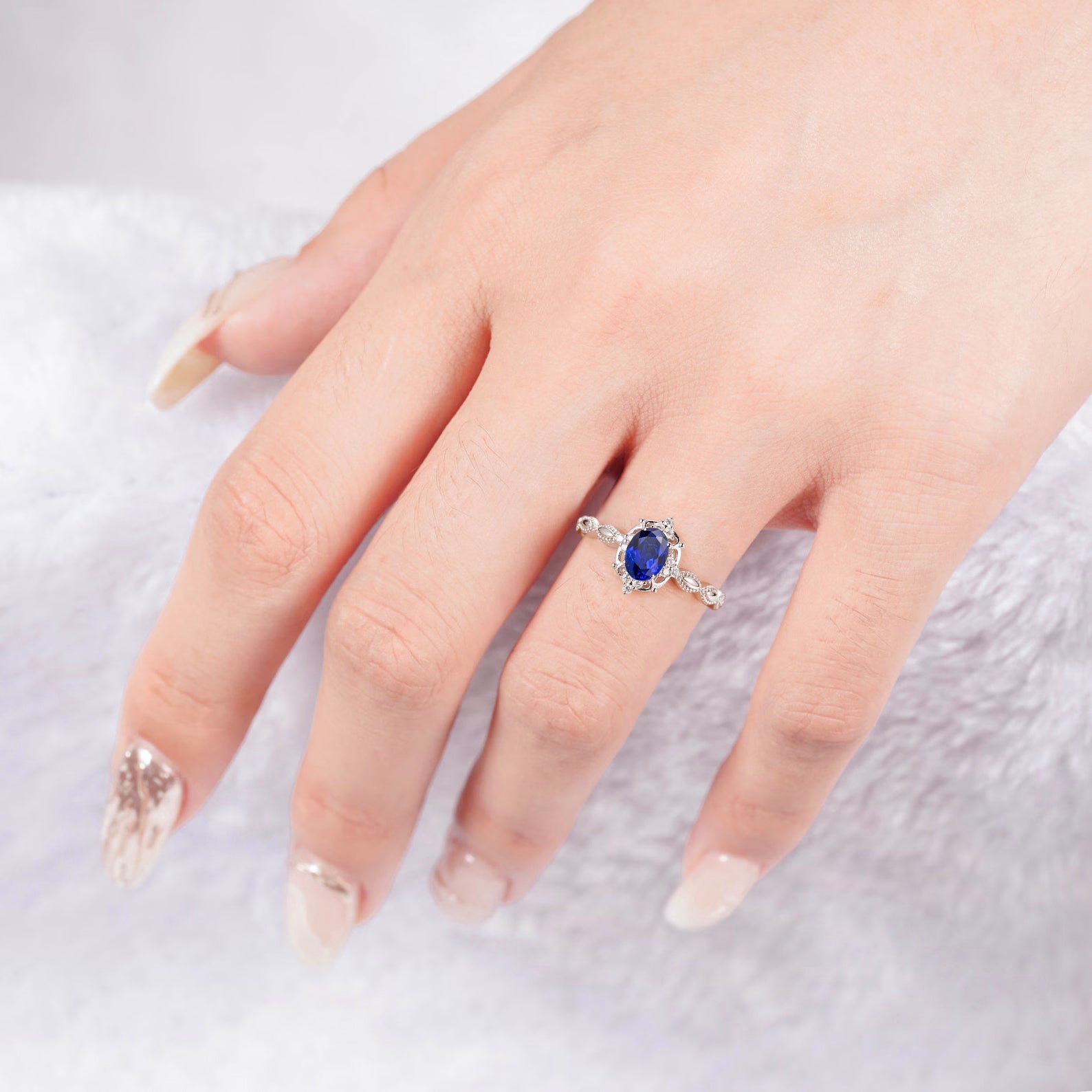 Fia Sapphire Ring Gold