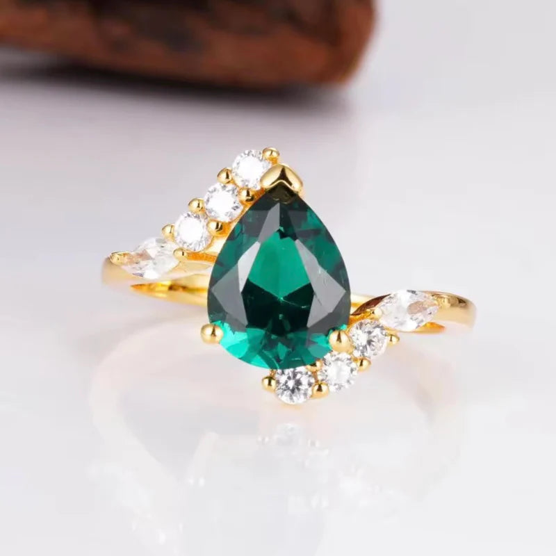 Rya Emerald Ring