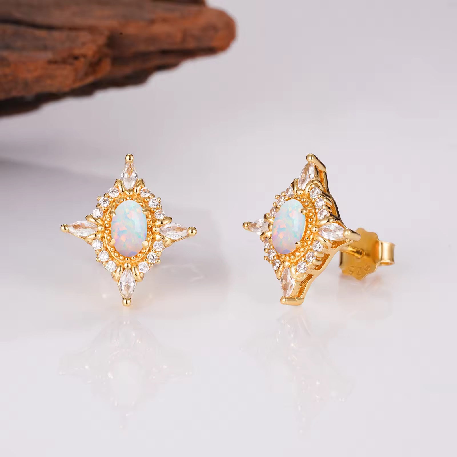 Mia Opal Earrings Gold