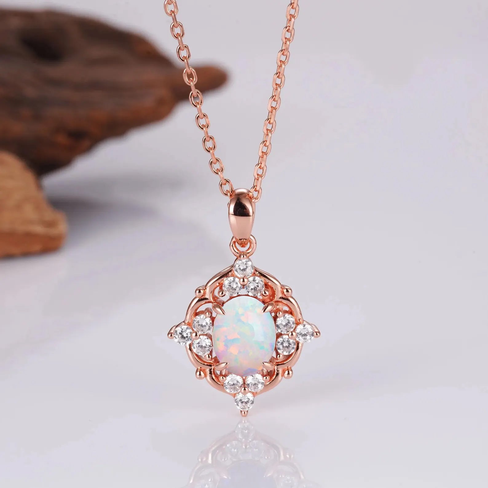 Fia Opal Necklace Gold with natural fire opal pendant