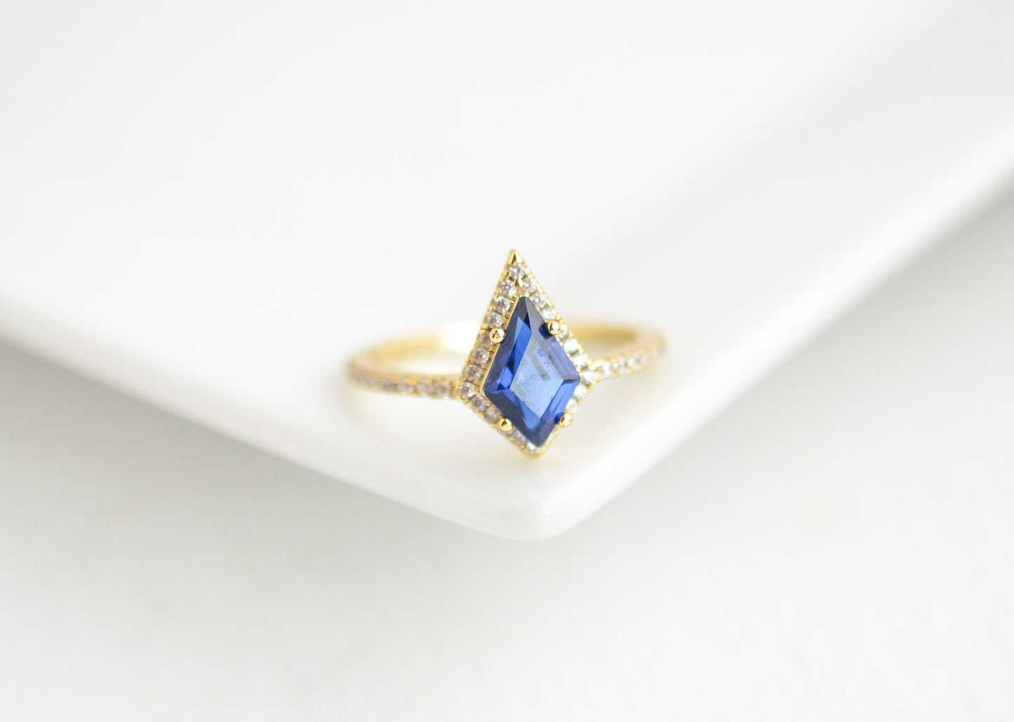 Emi Sapphire Kite Ring