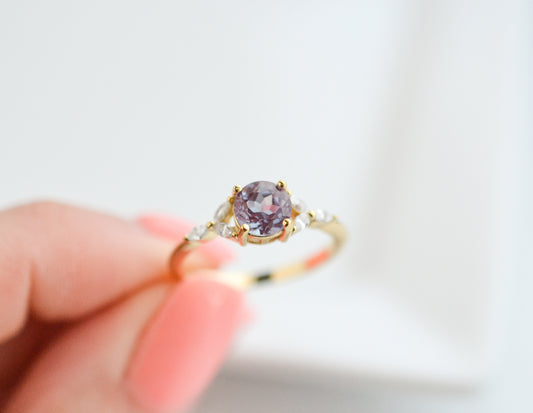 Lae Alexandrite Ring
