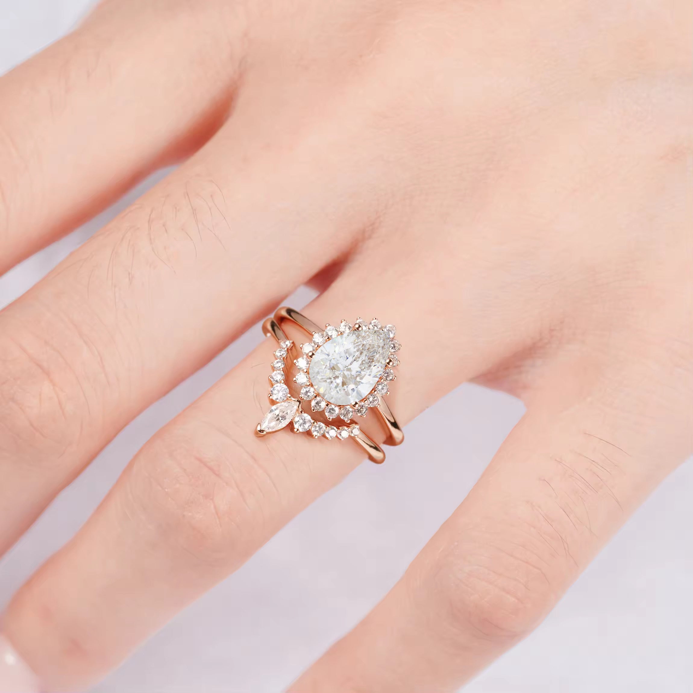 Asa White Sapphire Ring Rose Gold