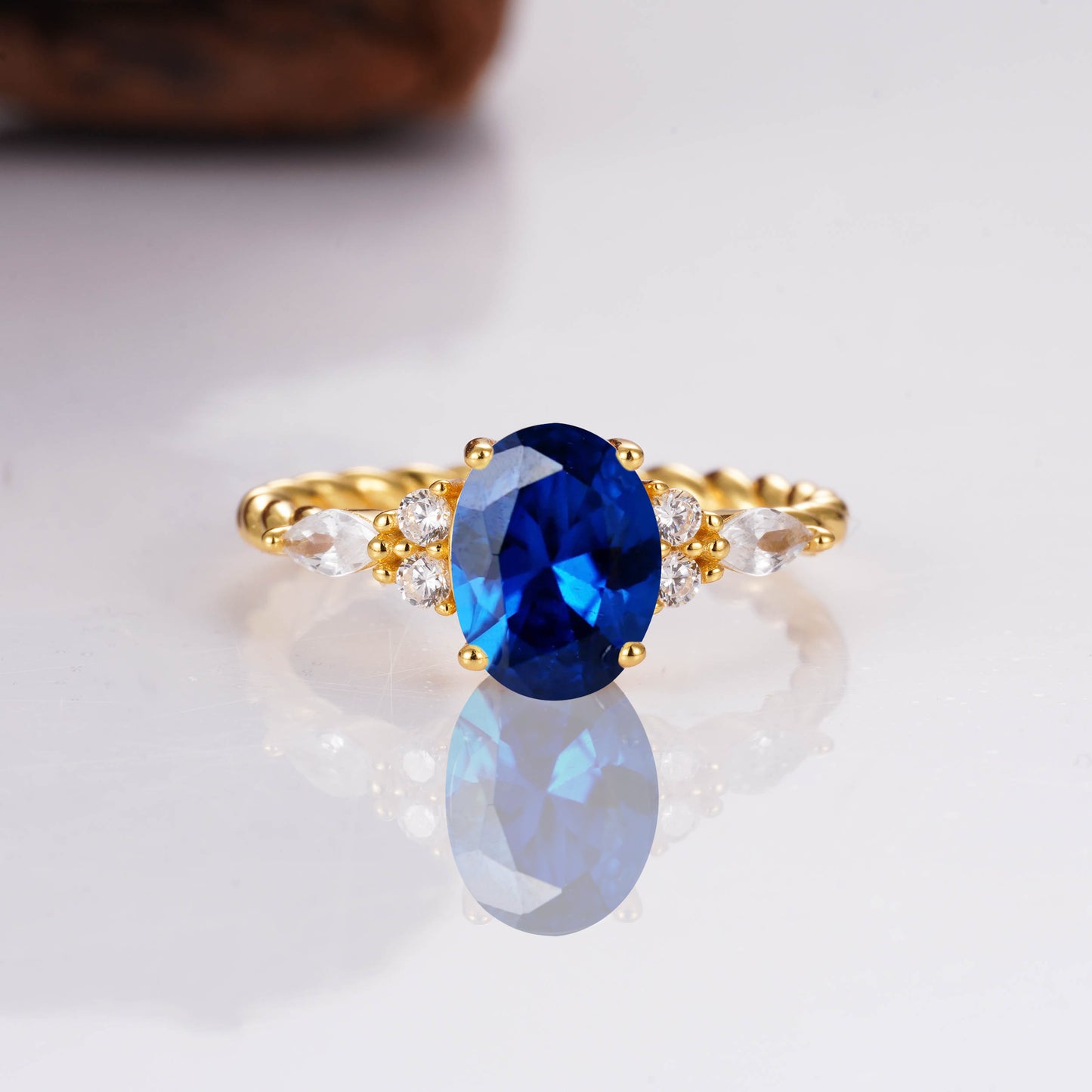 Fig Sapphire Ring Gold