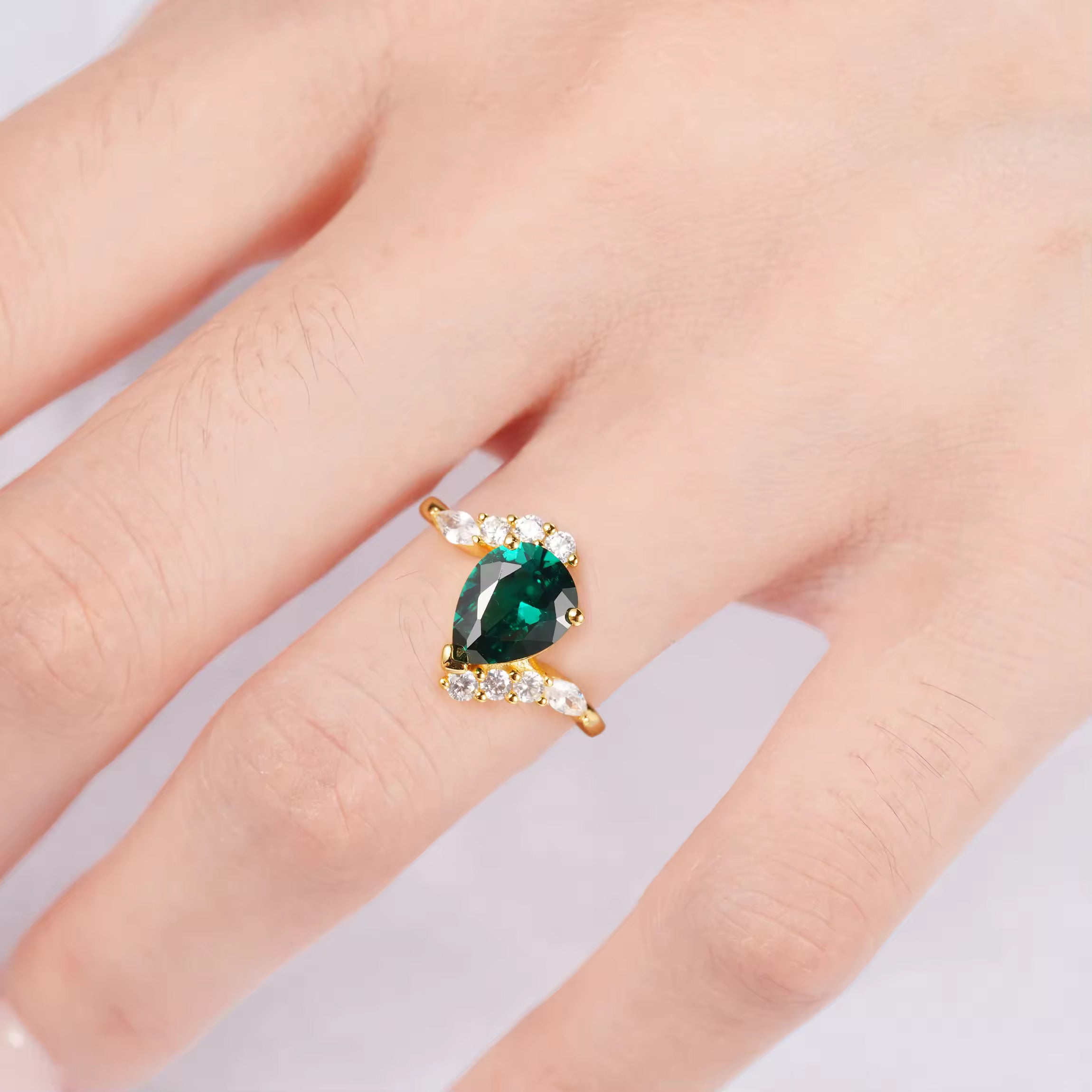 Rya Emerald Ring