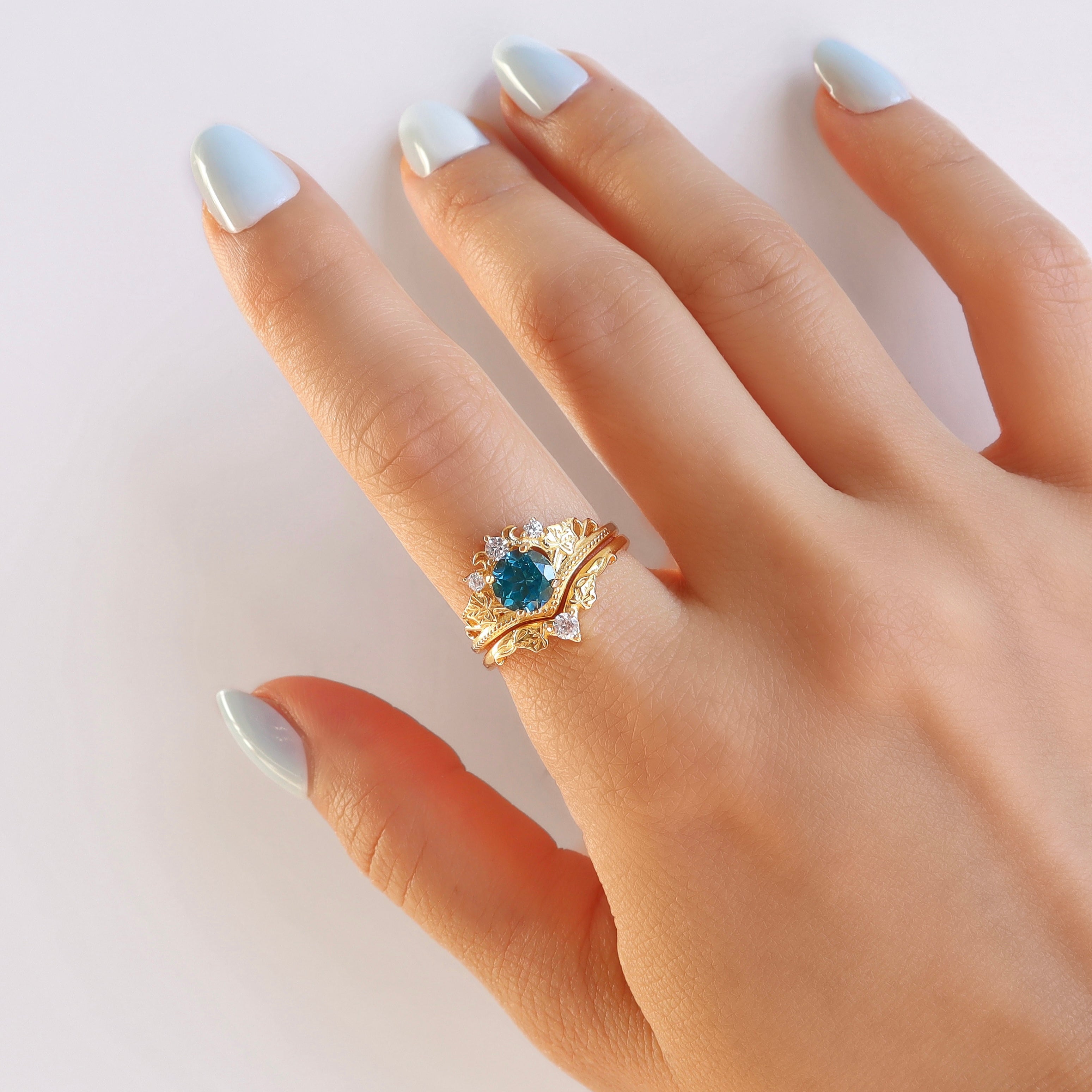 Ashla London Blue Topaz Ring Set Gold