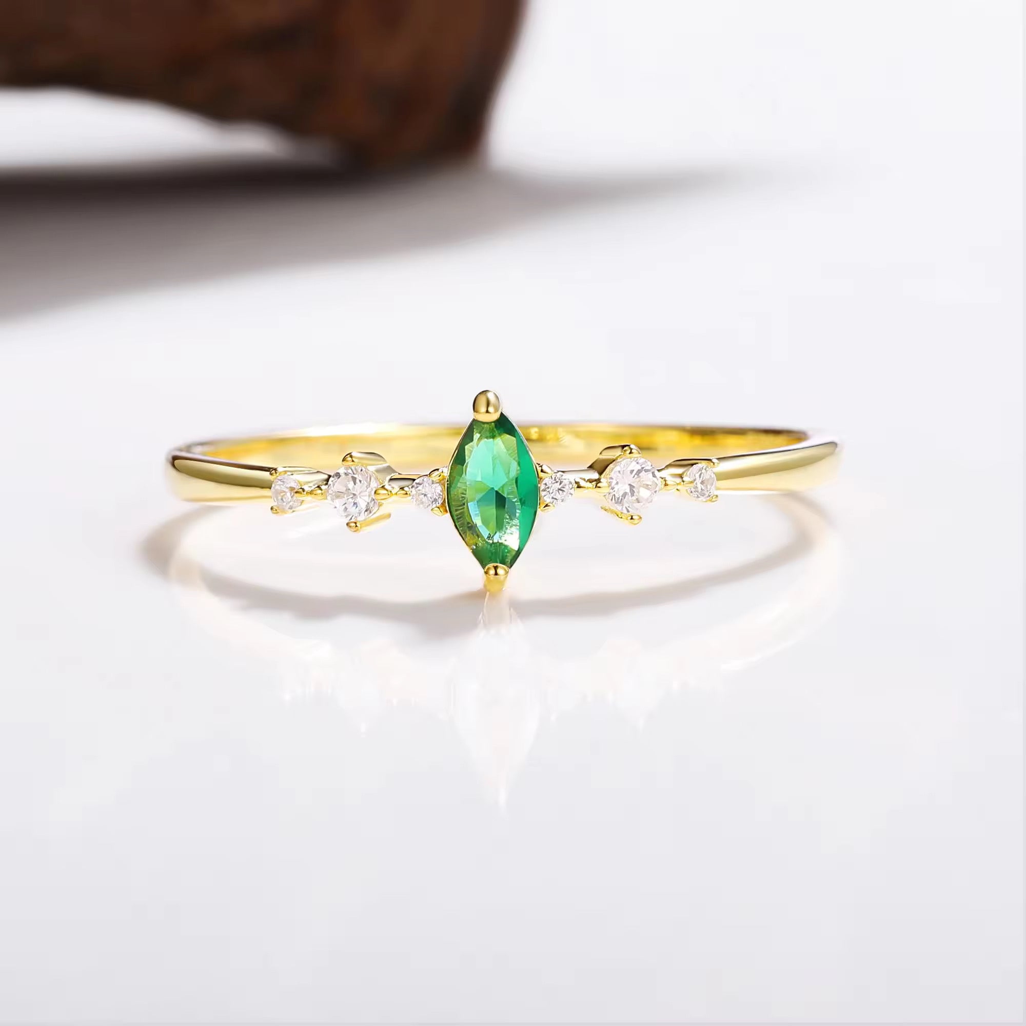 Ava Emerald Ring Gold