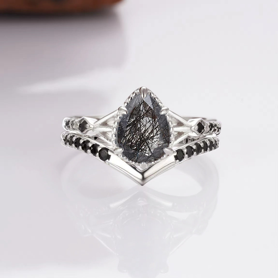 Joia Black Rutilated Quartz Ring Set