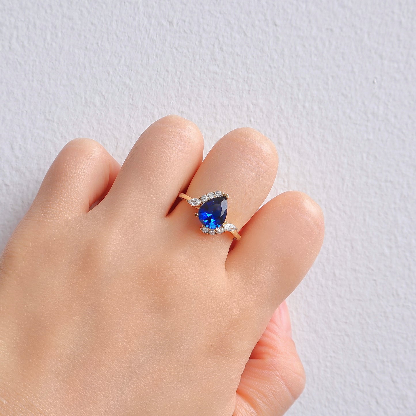 Rya Sapphire Ring