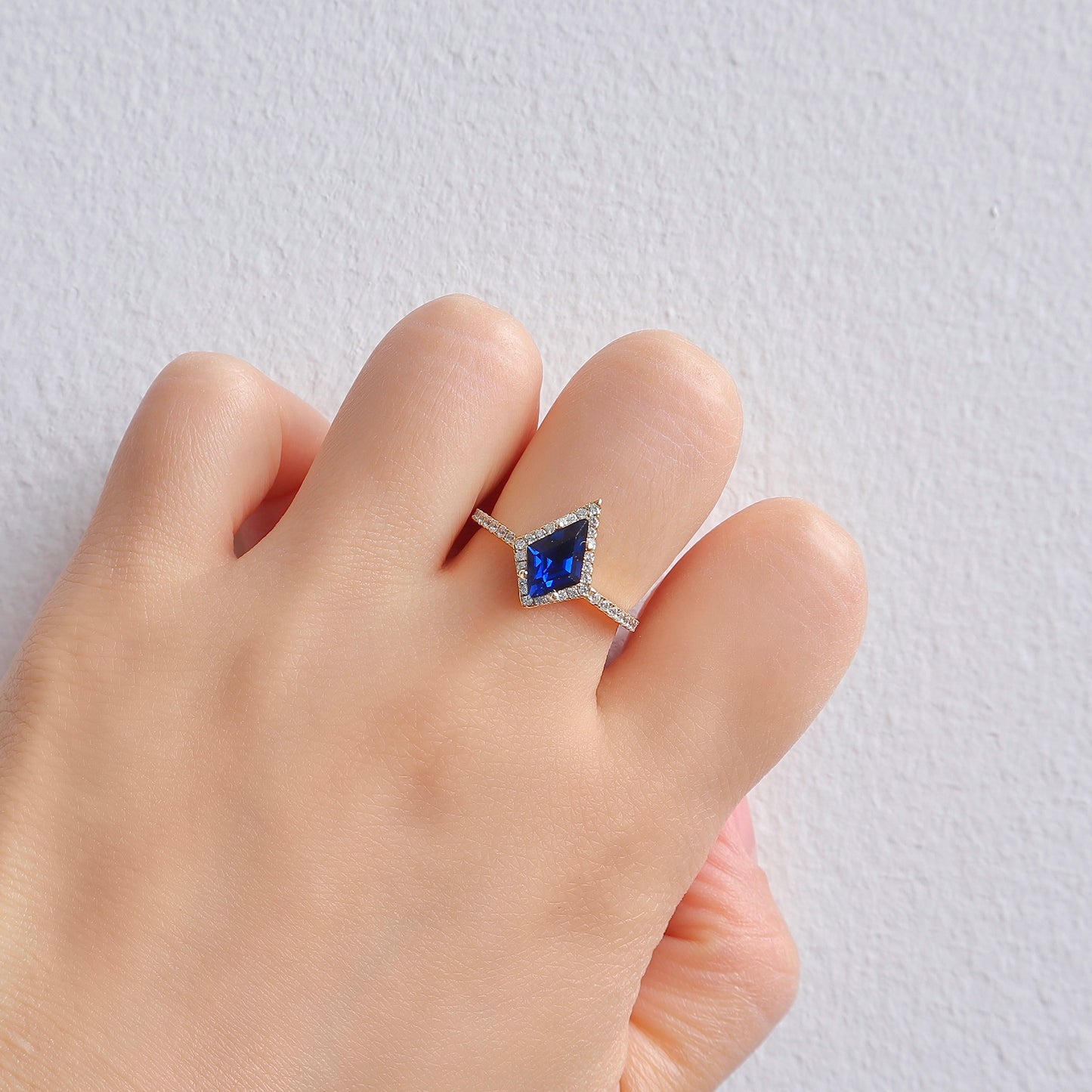 Emi Sapphire Kite Ring