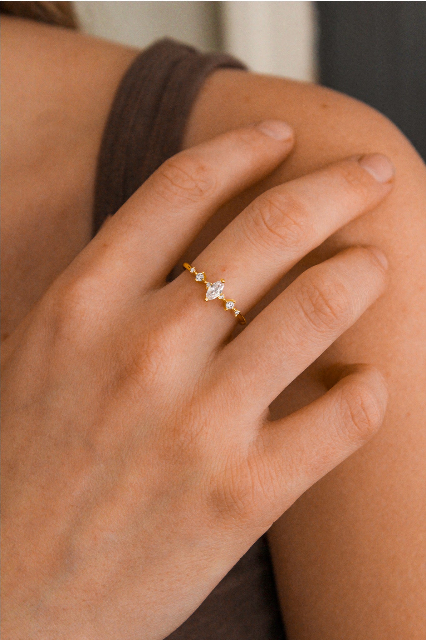 Ava Crystal Ring Gold